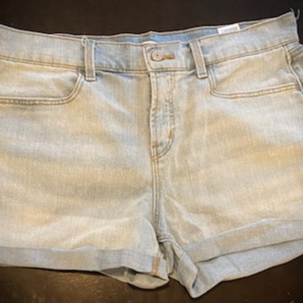 NWOT Old Navy Womens Shorts sz 12